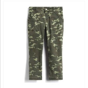 Cropped camo pants